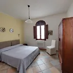La Corte Rosada 3* Віллазімьюс