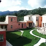 La Corte Rosada 3* Villasimius