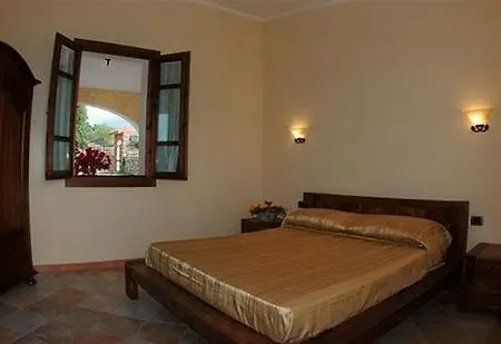 Otel La Corte Rosada Villasimius