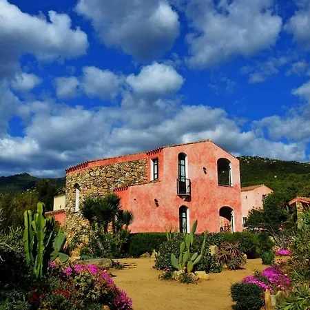 Otel La Corte Rosada 3*