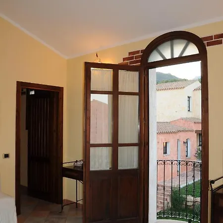 La Corte Rosada מלון
