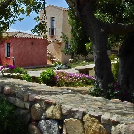 La Corte Rosada Otel Villasimius