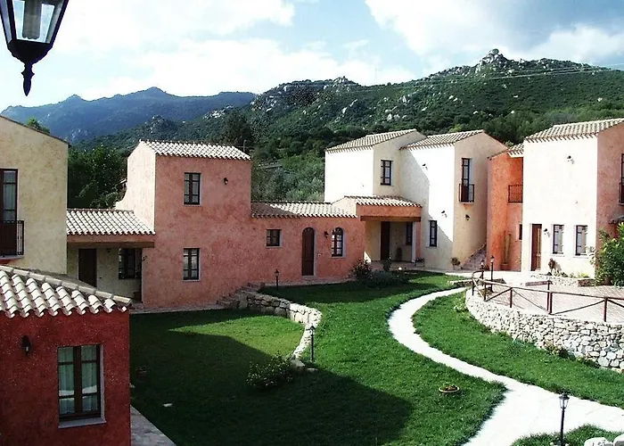 La Corte Rosada 3* Villasimius