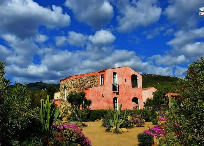 Hotel La Corte Rosada 3*