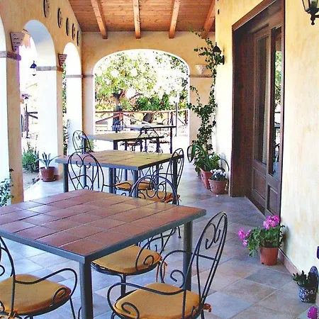 La Corte Rosada Villasimius