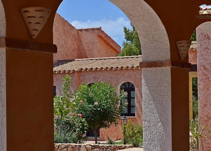 La Corte Rosada 3* Villasimius