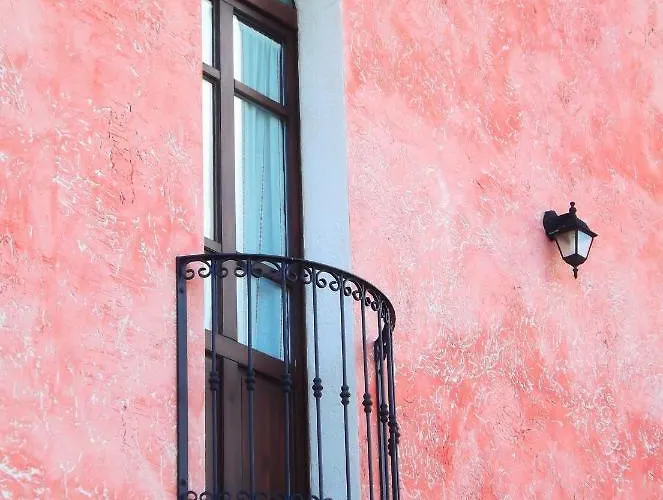 La Corte Rosada Hotel 3*